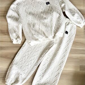 Women’s YOZY Textured Knit Lounge Set – Large Matching Sweatshirt & Joggers
